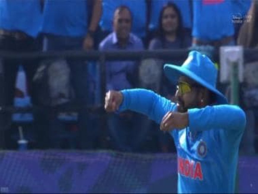 Watch: Shreyas Iyer makes the 'medal' gesture after taking a diving catch in IND vs NZ match