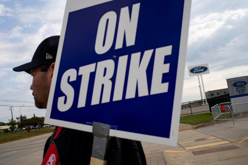 Ford inks surprising deal with striking UAW workers