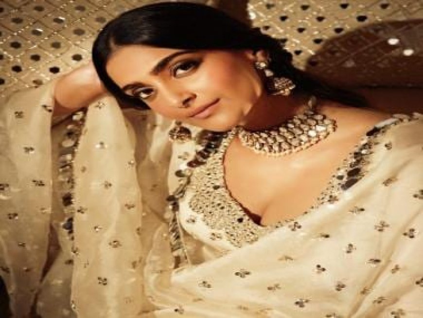 Sonam Kapoor looks every bit regal in white Anarkali as she turns showstopper for designer Abhinav Mishra