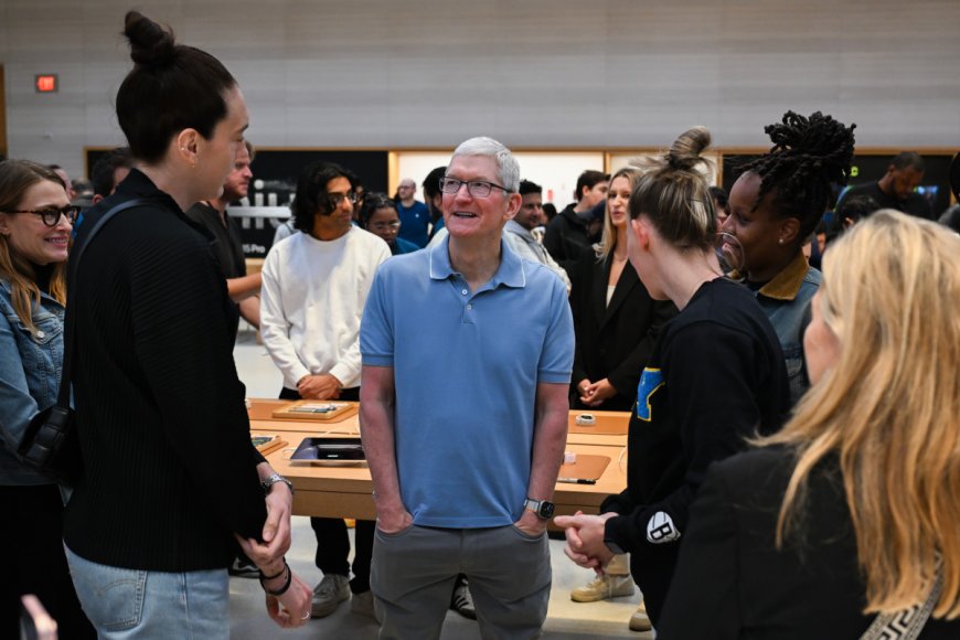 Top Apple analysts react to post-earnings stock slide