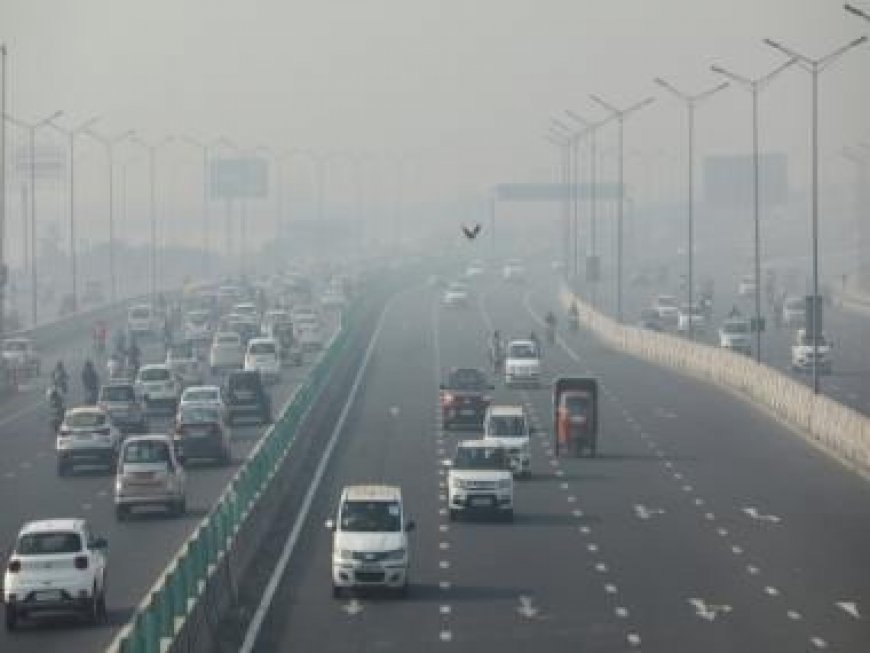 Delhi police penalises 2200 vehicles in a day as part of implementing stricter pollution rules