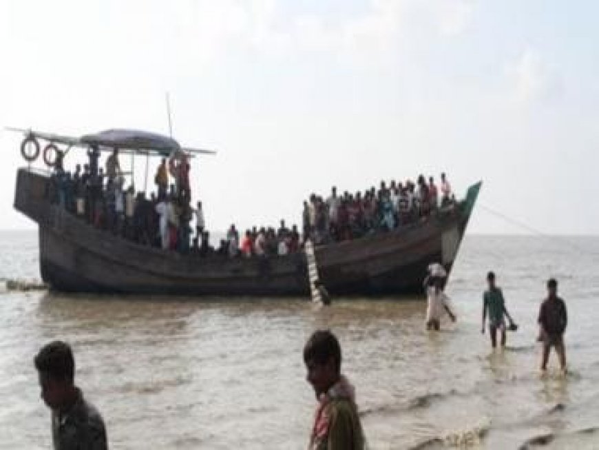 Indonesia turns away boat carrying over 250 Rohingya refugees