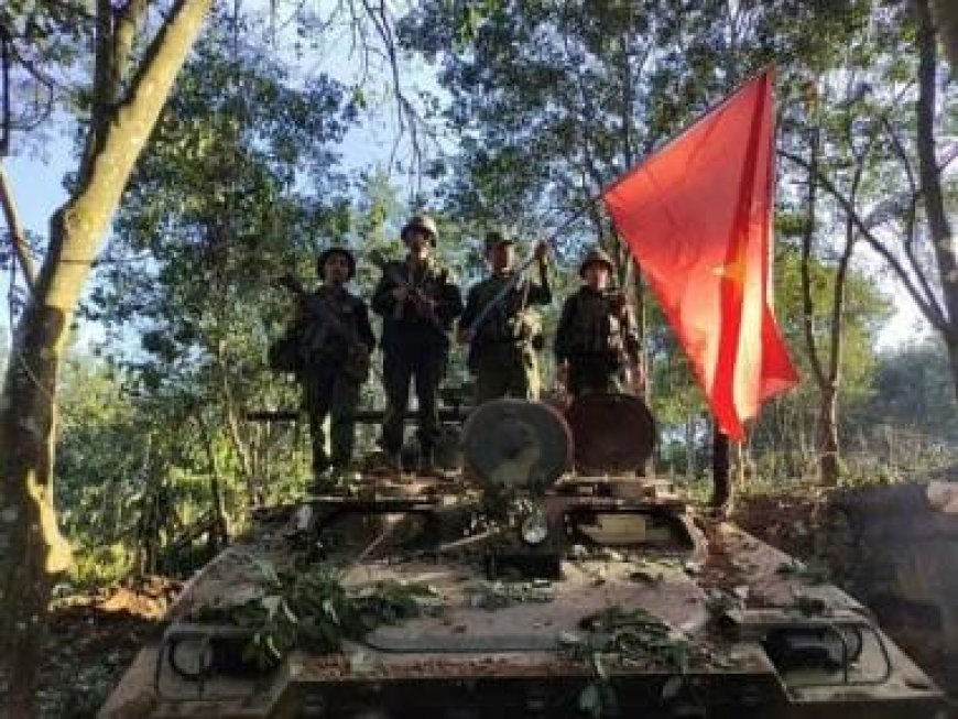 Myanmar soldiers, who fled to India after being attacked by ethnic militia, sent back