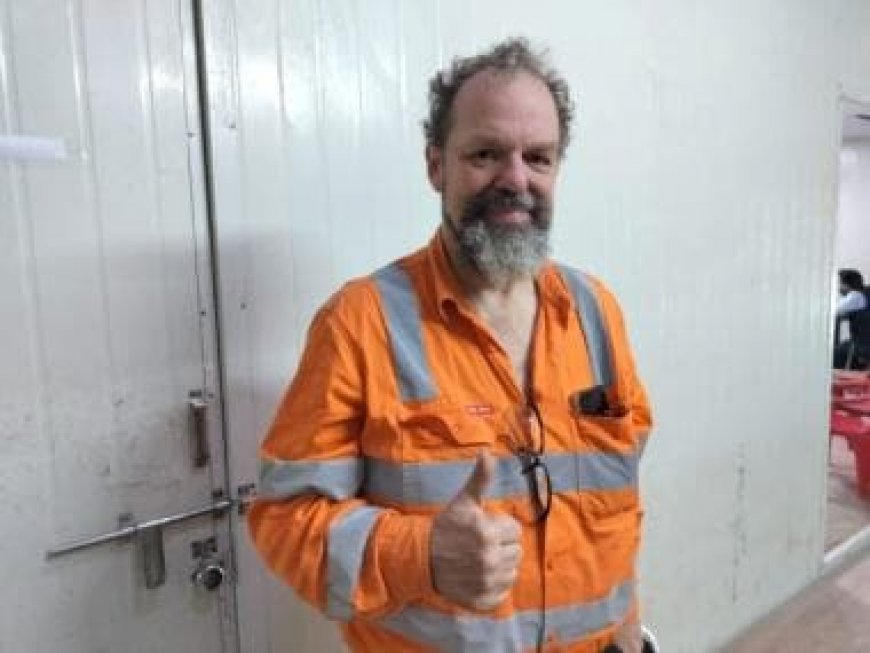 When science meets faith: International tunneling expert Arnold Dix offers prayer outside Silkyara tunnel