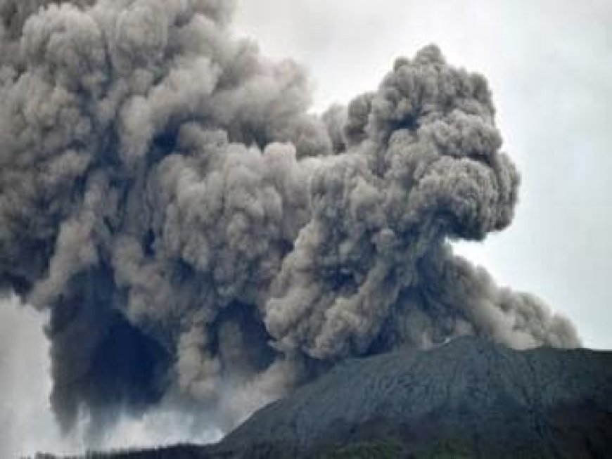 11 hikers killed as volcano erupts in Indonesia, 12 climbers still missing