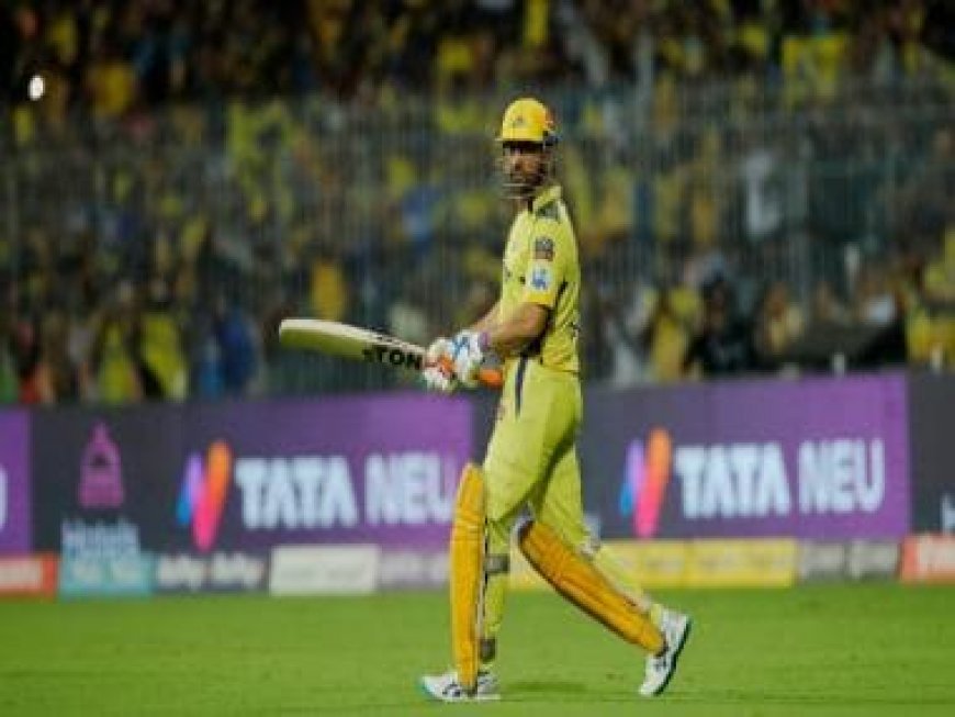 MS Dhoni with hilarious response when asked to join Royal Challengers Bangalore