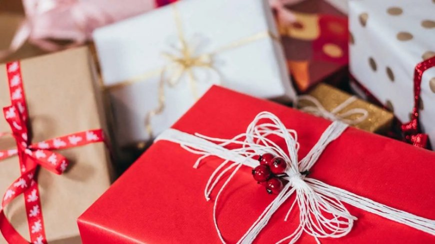 Here’s how to give a good gift, according to science