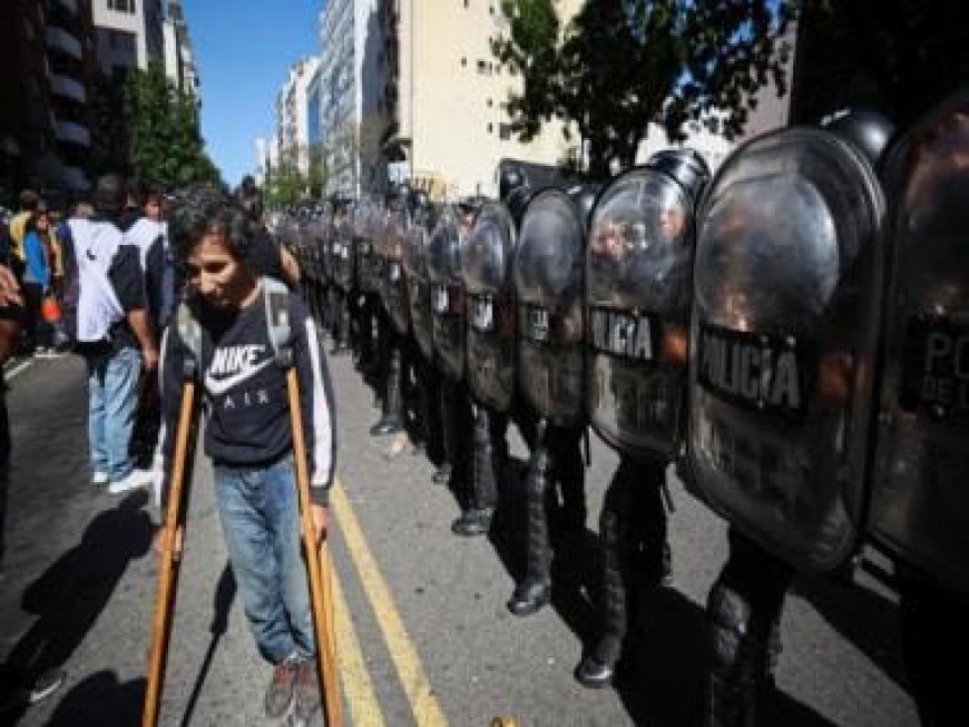 Argentina's new government demands protest organisers foot policing bill