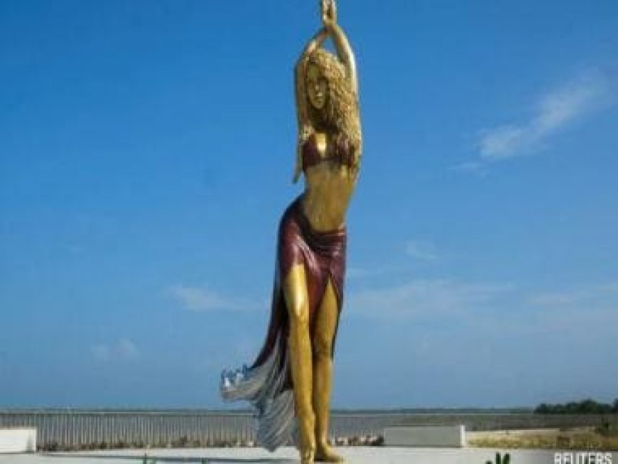 WATCH: Shakira unveils her bronze and aluminum statue inaugurated in her hometown, users notice a big mistake