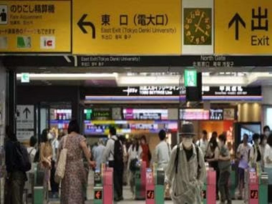 Japan: 1 arrested for stabbing 4 passengers on moving underground train in Tokyo