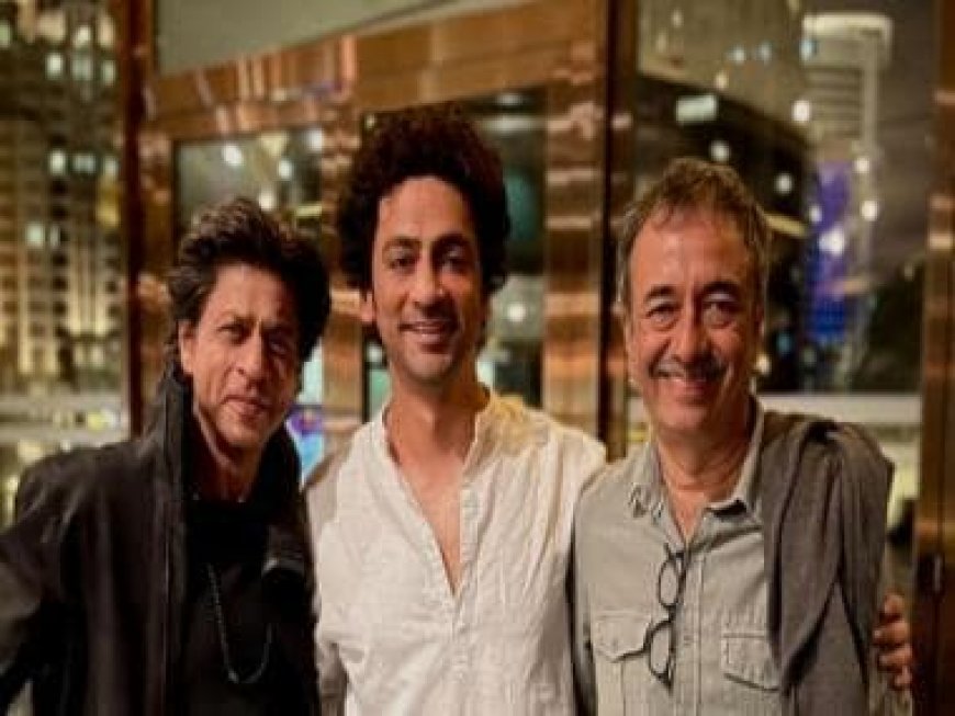 Shah Rukh Khan, Rajkumar Hirani all smiles at Dunki success party; Check pics