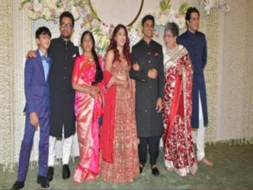 WATCH: Aamir Khan poses with entire family for Ira Khan-Nupur Shikhare wedding reception, Kiran Rao misses the occasion