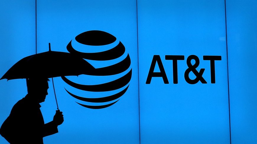 AT&T slides on softer 2024 outlook tied to tech change, mixed Q4 earnings