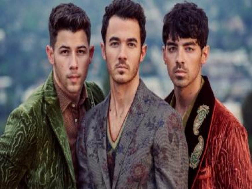 Lollapalooza 2024: Jonas Brothers Nick, Joe and Kevin arrive stylishly in Mumbai; Fans ask 'Where is Priyanka?'