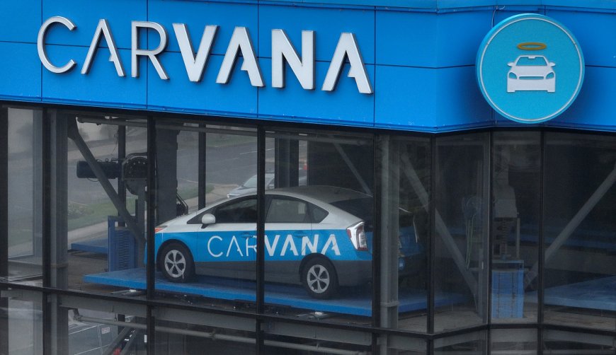 The fall of a Carvana competitor left lost, disgruntled customers in the dark