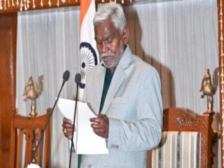 Champai Soren takes oath as Jharkhand chief minister, gets 10 days to prove his government's majority