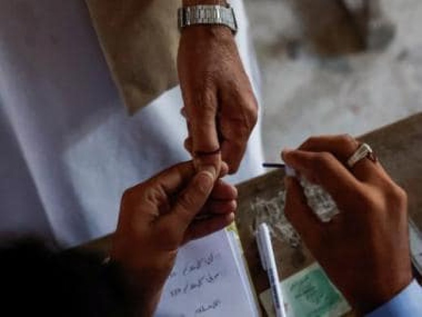 Pakistan Elections 2024 LIVE: Former PM Imran Khan, other prominent leaders cast votes from Adiala Jail by postal ballot