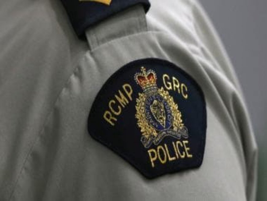 Canada's police officer held over information leak to foreign government