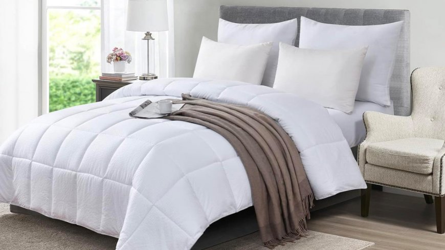 The Amazon shopper-loved 'cloud blanket' comforter with nearly 20,000 5-star ratings is on sale for $28