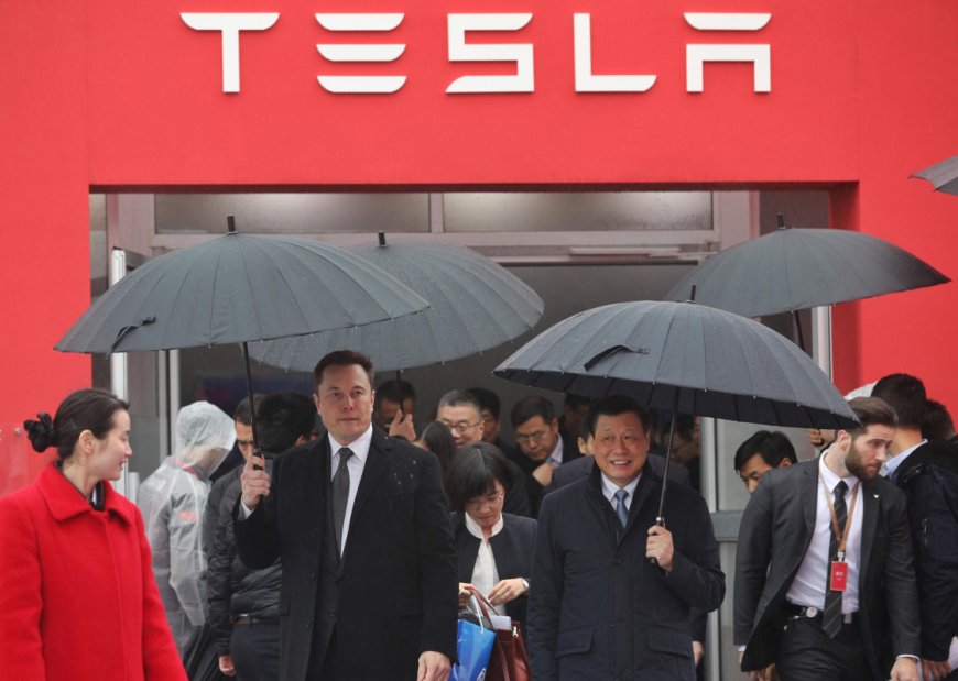 Top analyst reveals new Tesla price target ahead of Q1 earnings