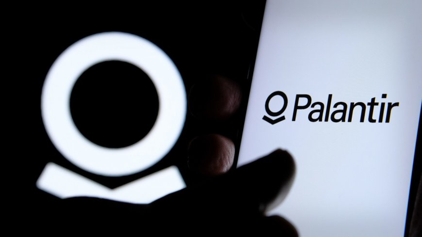 Bet on Palantir stock for the long-term despite valuation risk, Wall Street veteran says