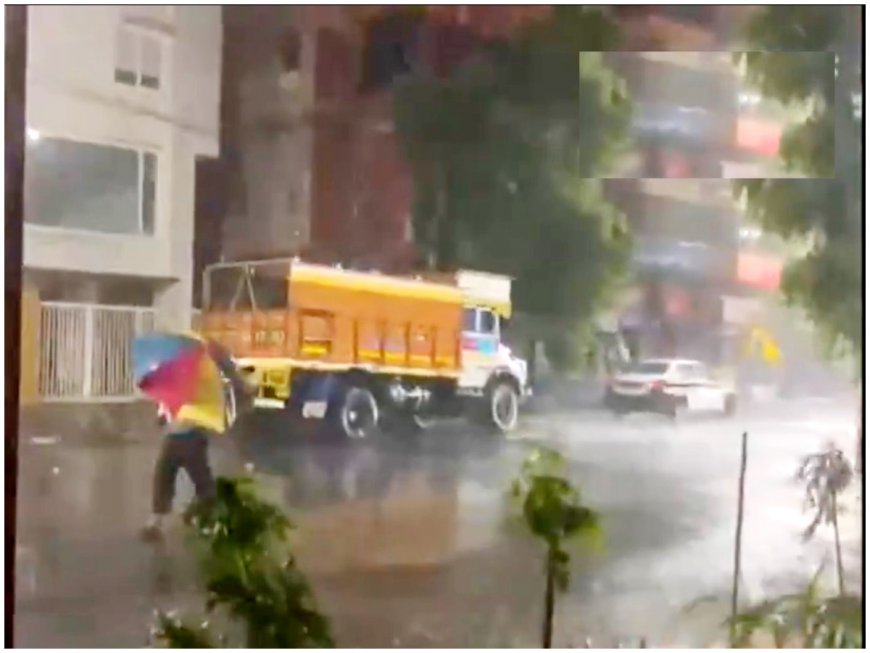 Cyclone Remal LIVE Updates: Speedy Winds, Heavy Rains Hit Kolkata, Red Alert In Two Districts