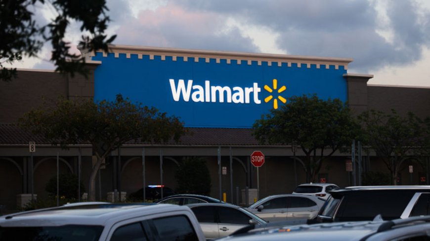 Walmart is selling a portable air conditioner for only $200, and hundreds of shoppers 'highly recommend' it