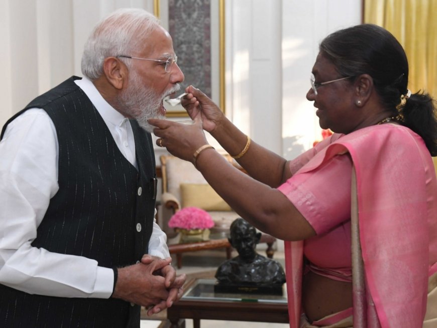 VIDEO: President Murmu Feeds ‘Dahi-Cheeni’ To PM-Designate Narendra Modi At Rashtrapati Bhavan