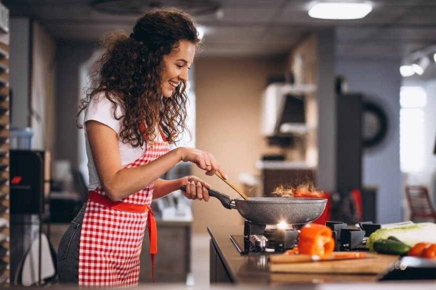 ICMR Reveals ‘Open Lid Cooking Takes Longer,’ Discusses Healthier Techniques to Cook