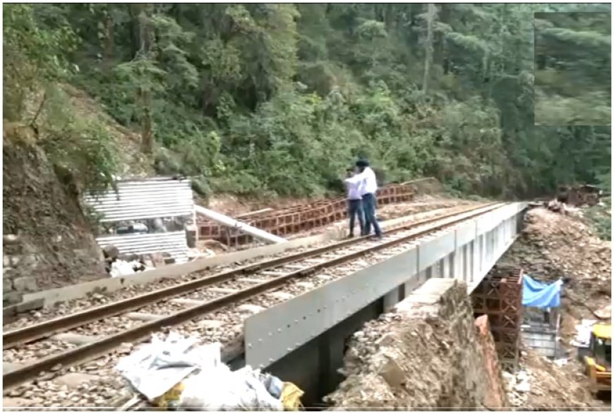 All Trains On Kalka-Shimla Rail Line Suspended Due To Cracks On Bridge | Visuals