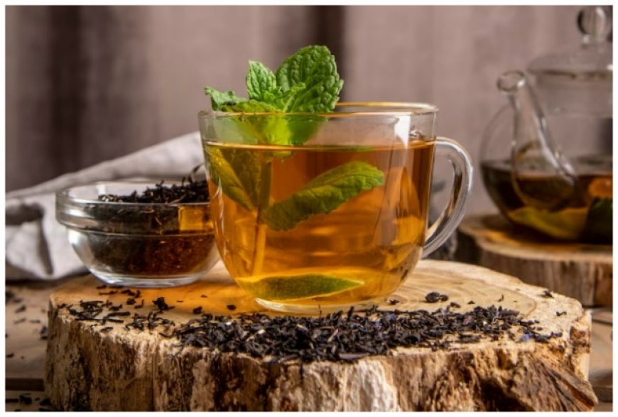 Make Tulsi Chai Your Sip to Wellness This Rainy Season; Here is Why it Can Be Your Monsoon Drink