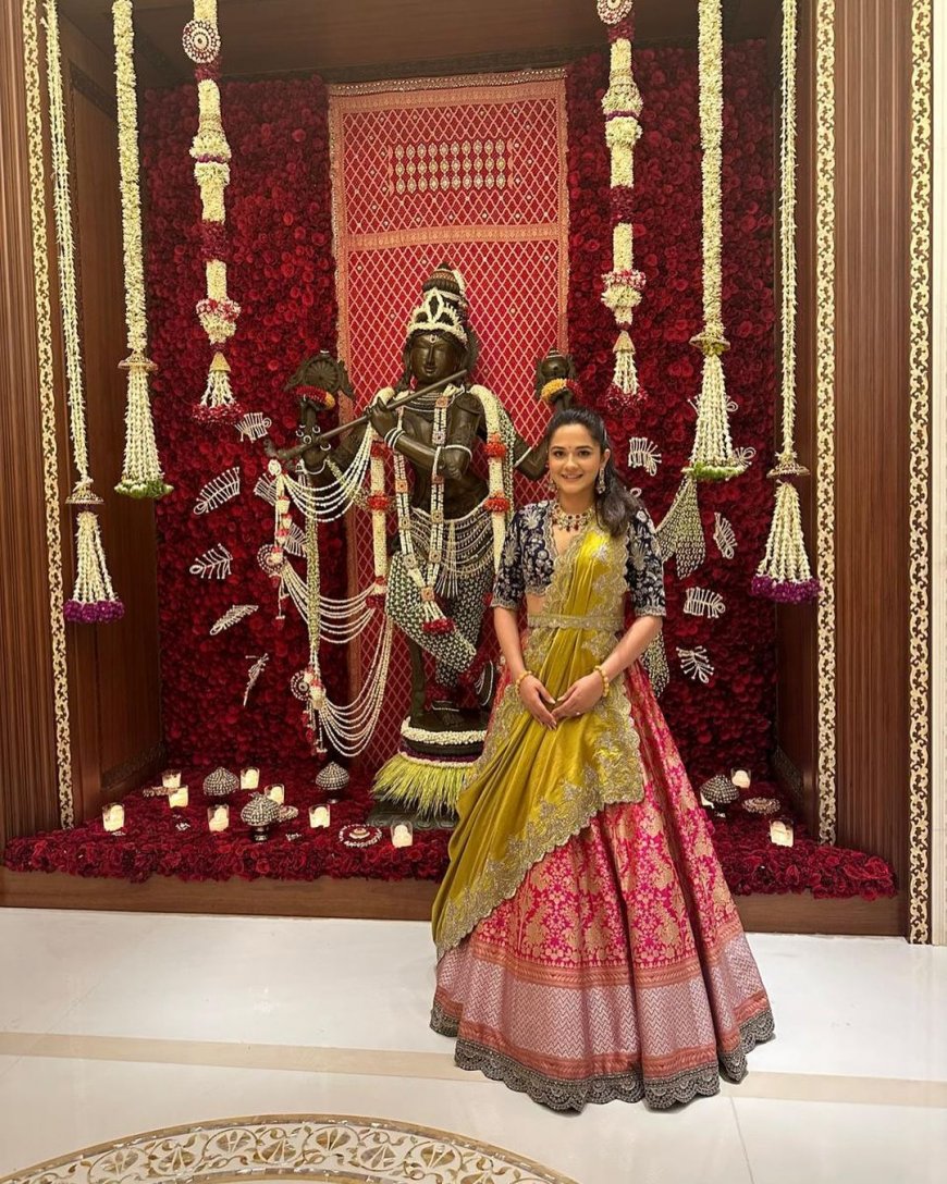 Anjali Merchant Exudes ‘Sister-of-the-Bride’ Elegance in Banarasi Lehenga Worth Over Rs 3L For Radhika Merchant’s Haldi -Pics