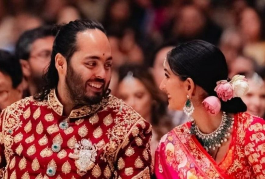 Newlyweds Anant Ambani-Radhika Merchant Receive Grand Welcome in Jamnagar With Rose Petals And Folded Hands, WATCH