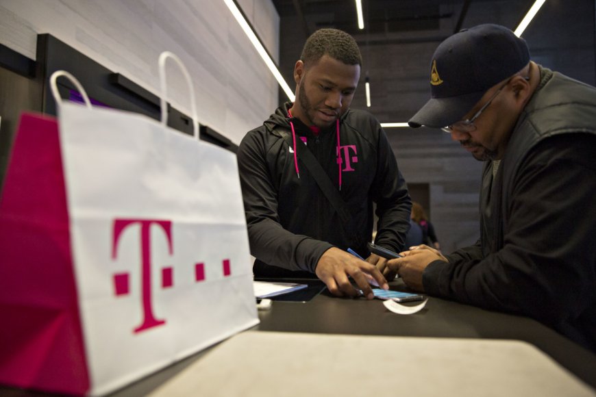 T-Mobile ‘duped’ customers with false advertising, says lawsuit