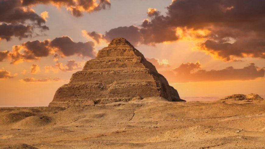 A proposed hydraulic lift for Egypt’s first pyramid may, or may not, hold water