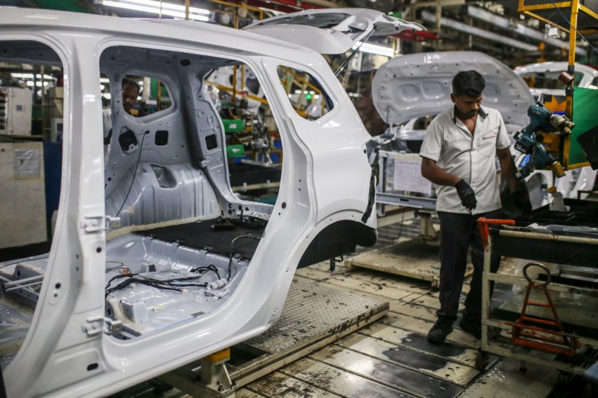 Another huge automaker is thinning its workforce