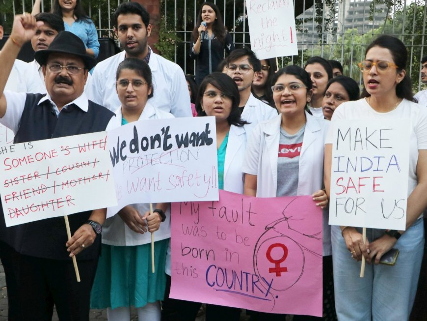 Kolkata Rape-Murder Case Live: Bengal Governor CV Ananda Bose Meets Women Leaders and Doctors at Raj Bhavan