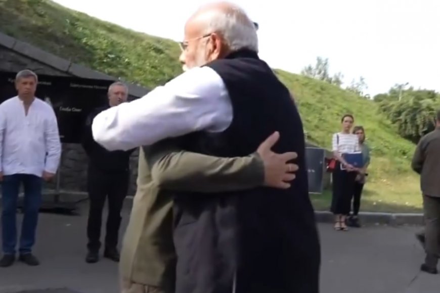 Ukrainian President Volodymyr Zelenskyy Gets Emotional, Hugs PM Modi Who Comforts Him: Watch Video