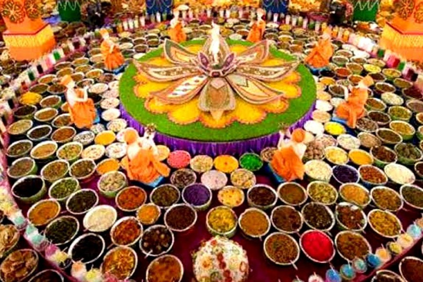 Janmasthami 2024 Special Prasad: List of 56 Bhog Items to Offer Lord Krishna On His Birthday