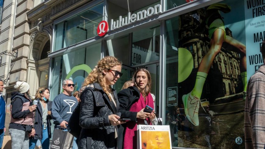 Lululemon fighting to keep the 'it-girl' title away from competition