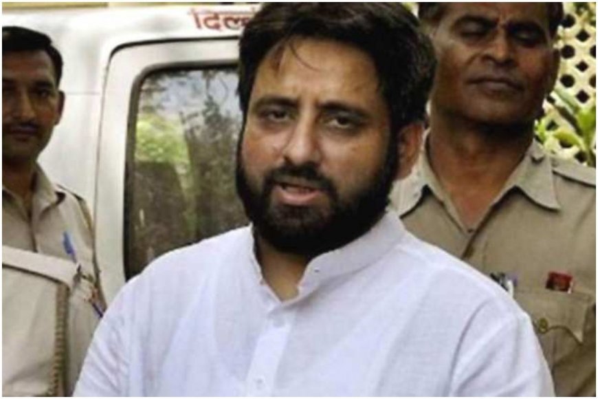 “ED Has Arrived At My House to Arrest Me,” Says AAP MLA Amanatullah Khan