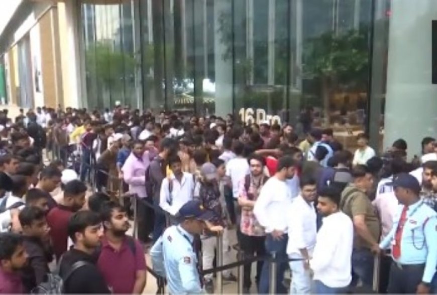 iPhone 16 Series sale begins today: Huge crowd gathers outside an Apple store in Mumbai; Video inside