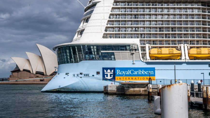 Royal Caribbean shares key warning on how to not lose money